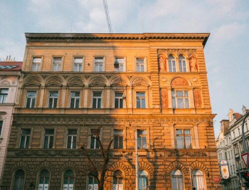 Praha má být čistější, omezí reklamu i v širším centru