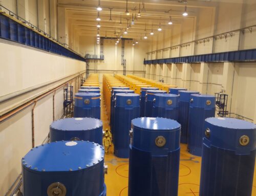 Skoro celých 16 dnů byla loni elektřina zadarmo, výroba solárních elektráren stoupla o pětinu