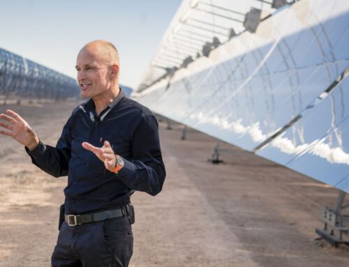 Světoznámý dobrodruh Piccard: Obletěl svět solárním letadlem, teď plánuje totéž vodíkovým