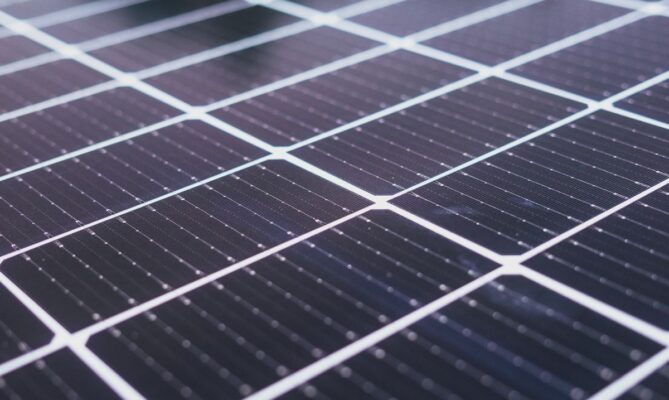 Fotovoltaická elektrárna na střeše Foto: Pexels