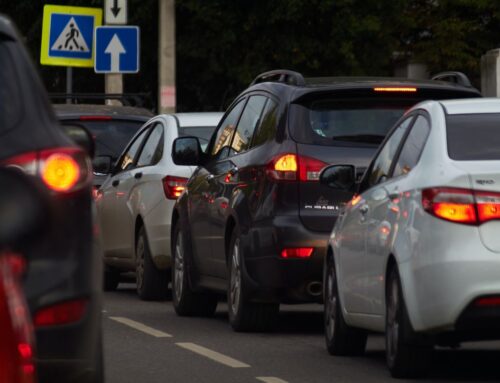 Znečištění vzduchu v Praze překračuje na mnoha místech limity. Nízkoemisní zóny jsou ale zatím v nedohlednu