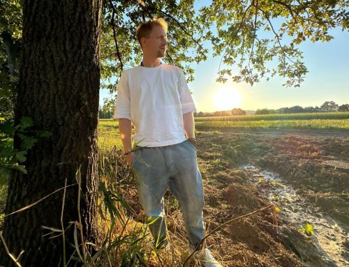 Osm měsíců jsem si nic nového nekoupil, i když mozek někdy křičí „udělej si radost“, říká Tomáš Klus