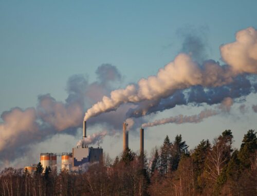 Zachytávání CO2 vyjde na miliardy. V Česku ho zatím zkoušejí jen vědci