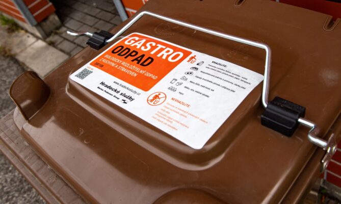 V Hraci Králové se i díky popelnicím na bioodpad daří snižovat celkové množství směsného komunálního odpadu. Foto: ČTK