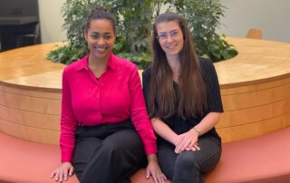 Béatrice Koubayová (vlevo) a Šárka Ustohalová, jsou nové posily v oblasti ESG v České spořitelně. Foto: poskytnuto Béatrice Koubayovou