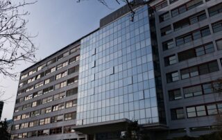 Hlavní budova ministerstva životního prostředí v pražských Vršovicích pochází ze 70. let minulého století. K poslední větší rekonstrukci došlo v roce 2006. Foto: poskytnuto ministerstvem životního prostředí