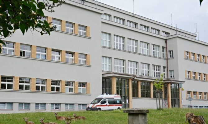Energeticky úsporná renovace pavilonu G1 pražské Fakultní Thomayerovy nemocnice byla dokončena v roce 2024. Foto: FTN