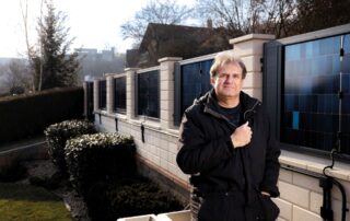 Vybudování plotu vyšlo Viktora Kobese přibližně na půl milionu korun. Foto: Marek Knittl, Reportér