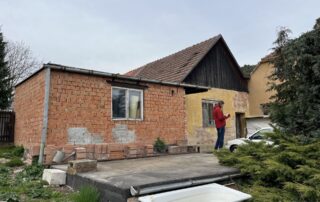 Zuzana Filipová si s přítelem vybrala domek v menší obci vzdálené 15 minut autem severně od Brna, který stojí na pozemku o rozloze 800 metrů čtverečních. Foto: poskytnuto Zuzanou Filipovou