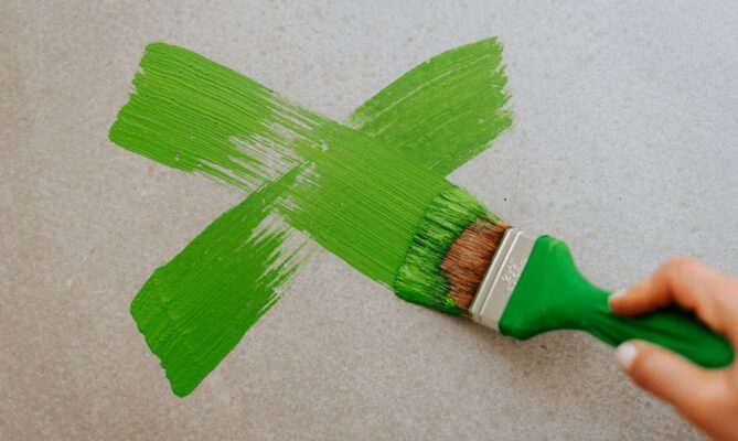 Malování na zeleno neboli greenwashing. Ilustrační foto: Unsplash