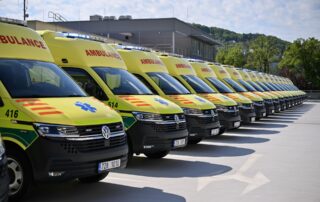 Vozy Zdravotnické záchranné služby jsou během veder potřeba častěji. Foto: ČTK / Glück Dalibor