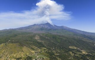 Sicilská Etna na sebe upozornila začátkem června. Foto: ČTK / AP / Giuseppe Distefano