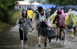 Tuzemský hudební festival Rock for People zažil jednu z nejhorších sezon v roce 2012, kdy kvůli dešti nevystoupila jedna z hlavních hvězd, skupina Faith No More. Foto: ČTK / Mlejnková Alexandra