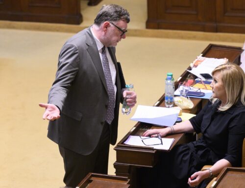 EU ještě omnibus neschválila, ale čeští poslanci už jej včlenili do zákona o účetnictví