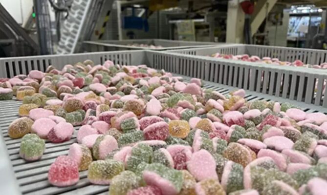 Závod Sfinx ve Všetulech na Kroměřížsku je jedinou továrnou Nestlé v Evropě specializovanou na bonbóny. Foto: poskytnuto společností Nestlé Česko a Slovensko