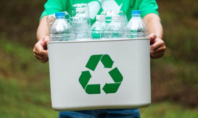 Třídění plastových kahví Ilustrační foto: Getty Images