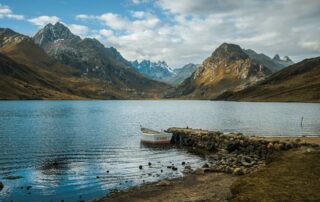 Krajina v okolí městečka Huaraz v Peru. Foto: Unsplash