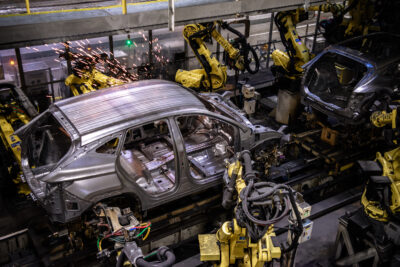 Jihokorejská automobilka Hyundai investovala do výstavby v Nošovicích i kvůli tomu, že v nedaleké Žilině se nachází závod její sesterské značky Kia. Foto: Kateřina Hefler, Ekonews