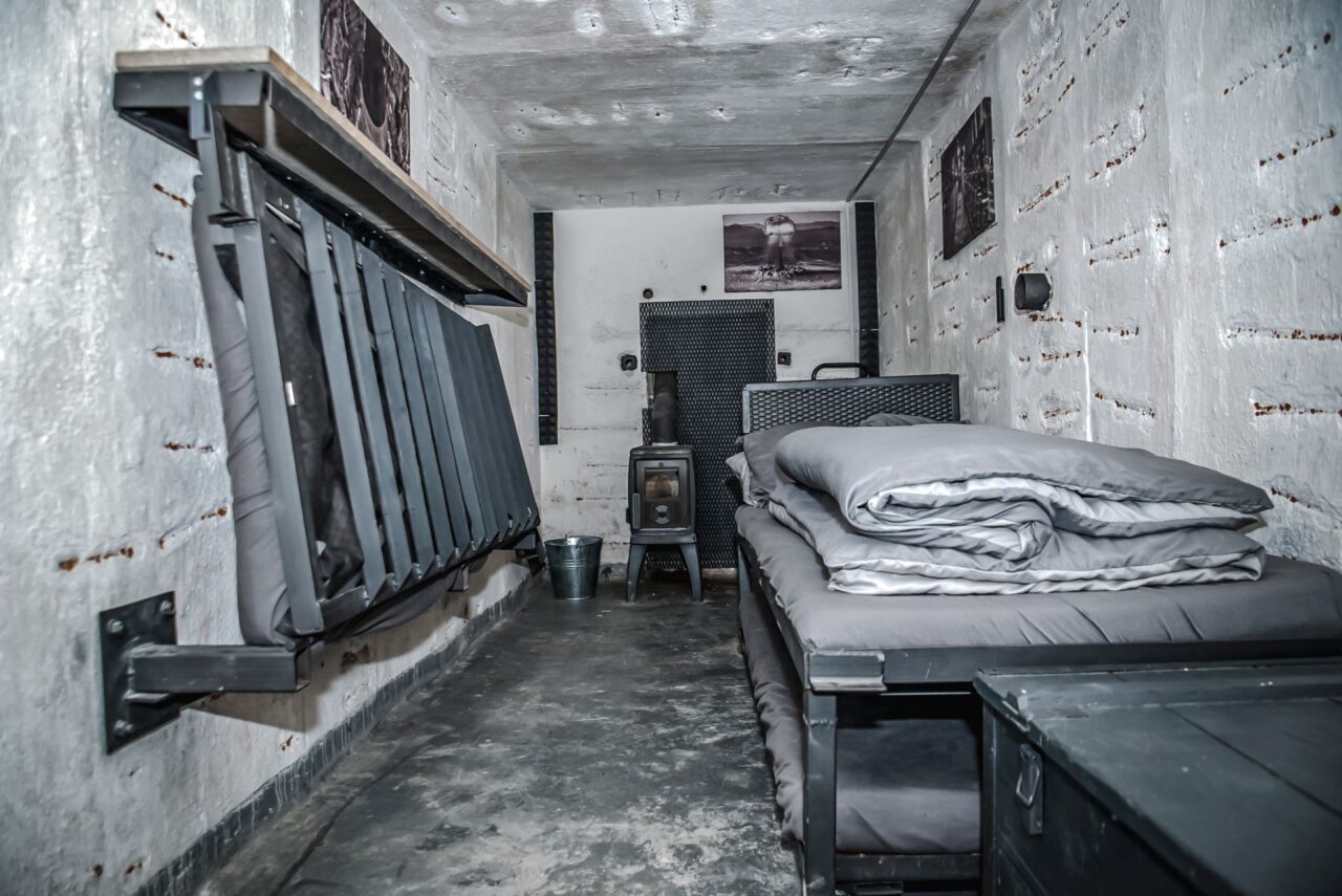 Interiér bunkru UŽ6 v Hradčanech u Žehuně nabízí leccos jen ne denní světlo. Foto: Kateřina Hefler, Ekonews