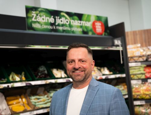 Táborské Tesco navýšilo spolupráci s potravinovou bankou. Daruje potřebným ovoce, zeleninu i pečivo