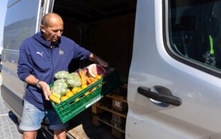 Svoz potravin z táborského Teska do potravinové banky. Foto: Tesco Stores ČR