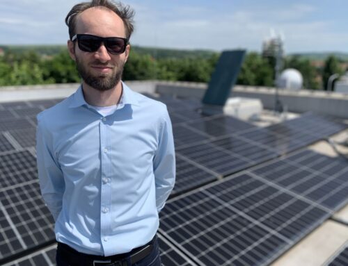 Průkopníci komunitní energetiky: sanitky na jižní Moravě nabíjí energie ze solárů