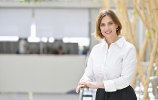 Blanka Beranová, výkonná ředitelka pro udržitelnost skupiny ČSOB. Foto: Petr Solar, poskytnuto společností ČSOB