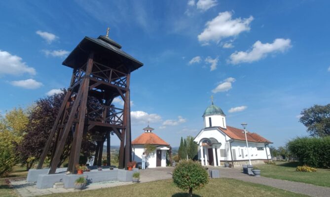 Projekt těžby lithia v údolí oblasti kolem řeky Jadar vyvolal široký odpor místních. Foto: Nina Djukanović
