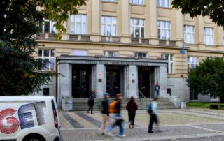 Na Vysoké škole chemicko-technologické v Praze otevřeli program zaměřený na management udržitelnosti jako první. Foto: Karolína Chlumecká, Ekonews