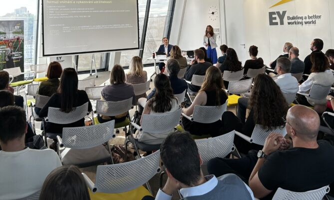 Seminář EY na téma dobrovolného nefinančního reportingu VSME. Foto: poskytnuto společností EY