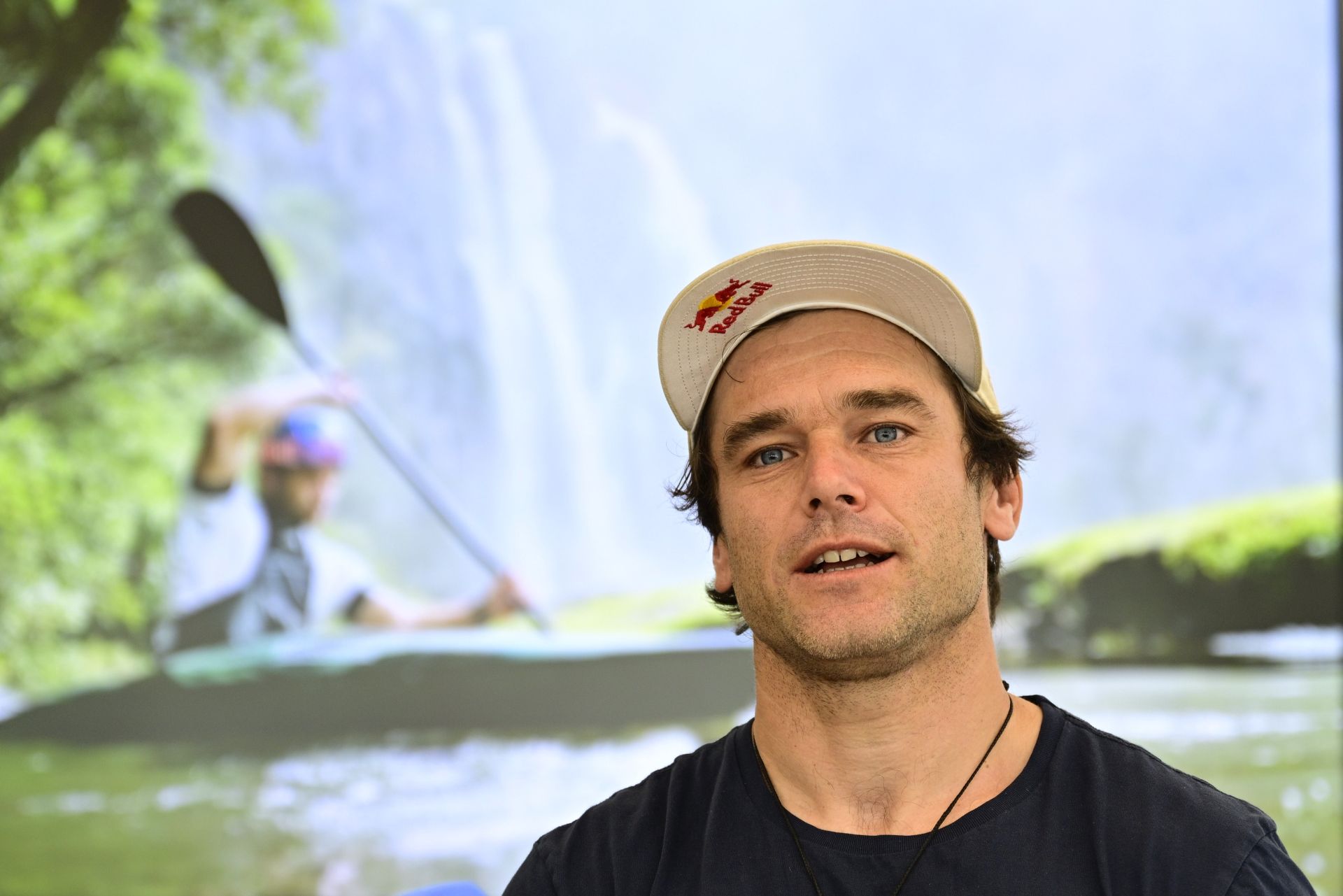 „Běžný život se snažím žít tak, abych se nemusel sám za sebe stydět ani v ekologickém ohledu,“ říká vodní slalomář Vavřinec Hradilek. Foto: ČTK / Vondrouš Roman