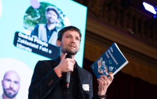 Ondráš Přibyla z platformy Fakta o klimatu představil na konferenci Vyspělé Česko Atlas dekarbonizace. Foto: Změna k lepšímu