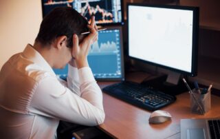 Pokud firmy nebudou mít data týkající se ESG propojená v rámci jednoho systému, porostou jim náklady. Ilustrační foto: Getty Images