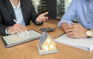 Pouze jedna z každých čtyř ztrát souvisejících s klimatem byla dosud pojištěna, jak ukazuje výzkum Evropské agentury pro pojišťovnictví a zaměstnanecké penzijní pojištění. Ilustrační foto: Getty Images