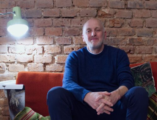 Dejme gorilám peníze. Britský vizionář chce pomoci ochraně přírody tím, že zvířata budou platit lidem