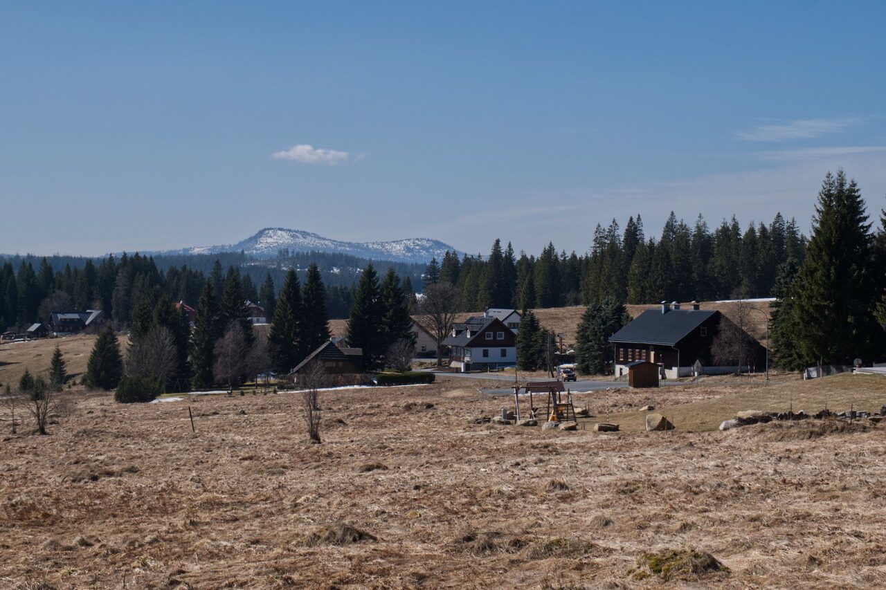 Výhled z Filipovy Hutě na Roklany na bavorské straně parku. Foto: Tereza Koudelová, Ekonews