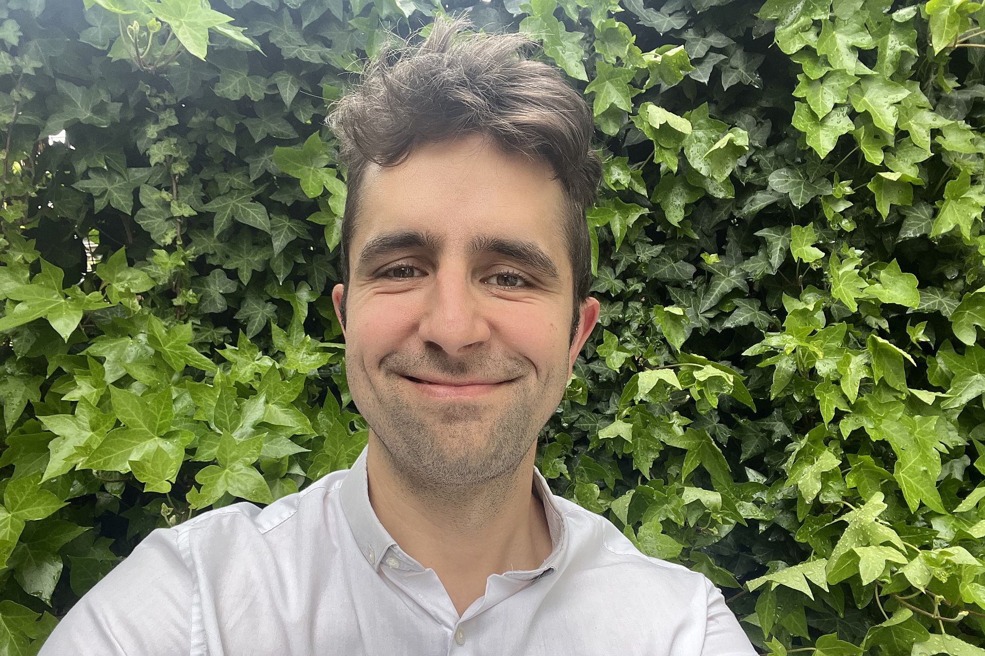 David Němeček Slonim se ve společnosti Frank Bold zaměřuje na udržitelné finance. Foto: poskytnuto Davidem Němečkem Slonimem