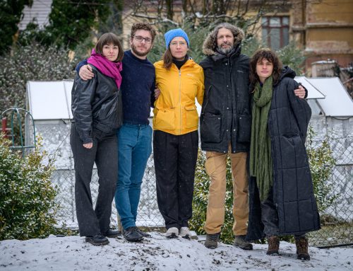 Chtějí nižší účty za elektřinu i větší nezávislost. Sousedé v Děčíně zkoušejí, jak funguje sdílení v malé komunitě