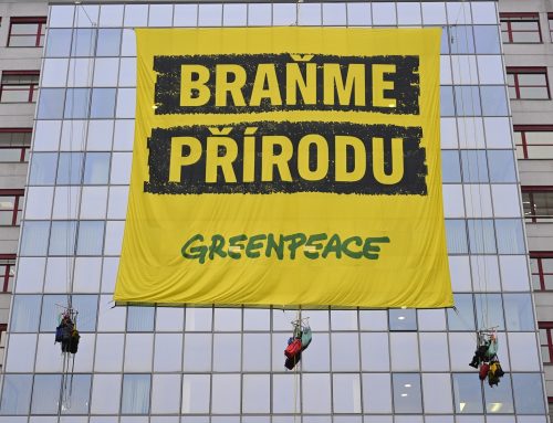 Odstraňte ze dveří letáky, dozvěděli se úředníci. Jaké škrty Červený s Turkem od dubna chystají, ale netuší