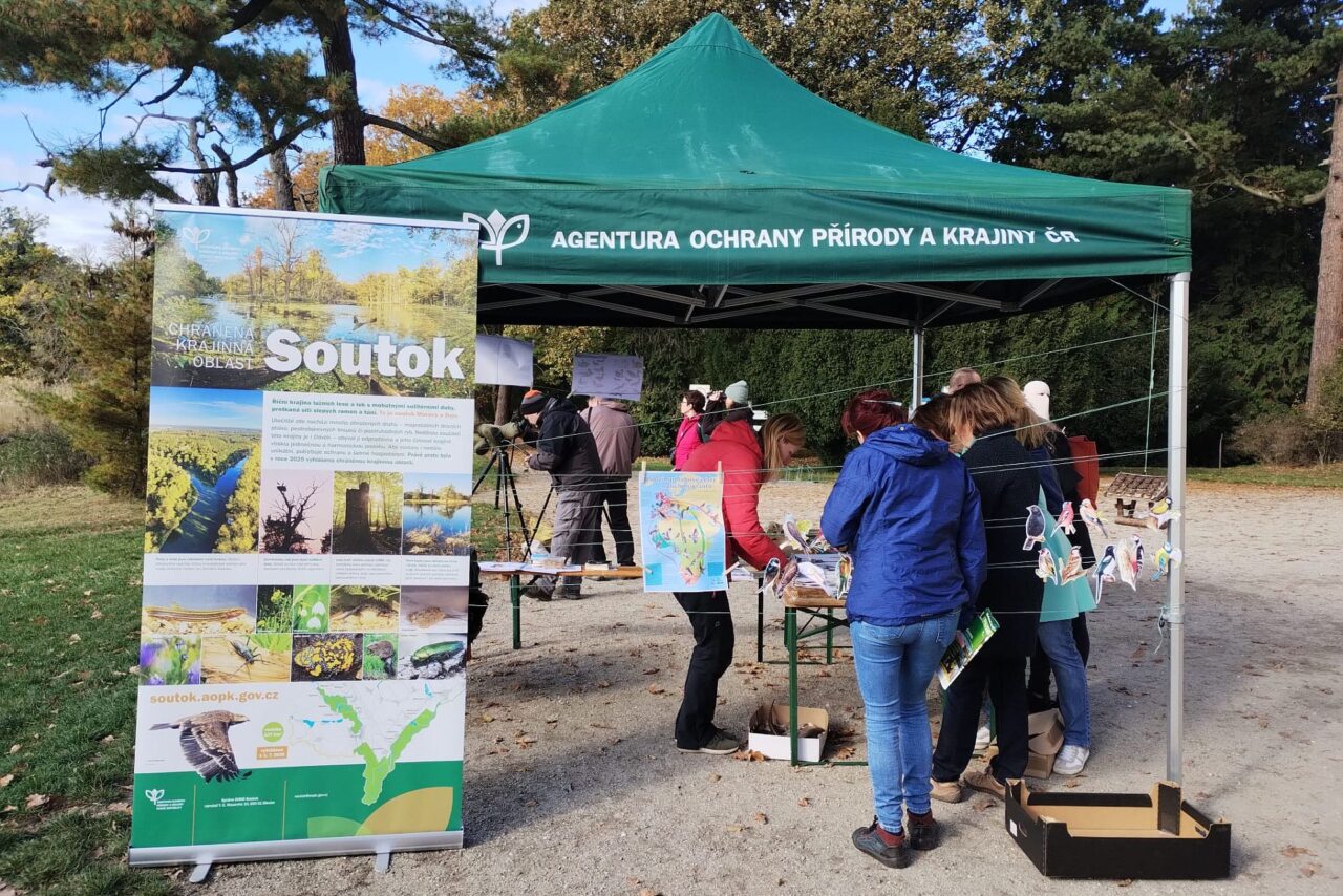 Jedním z cílů Správy CHKO je napravit škody na vodním režimu a co nejvíce přiblížit jeho původní funkce. Foto: AOPK, CHKO Soutok
