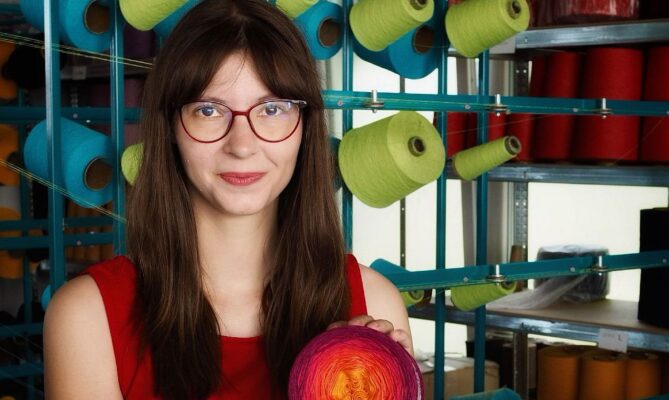 Od doby, co Temu vstoupilo na český trh, se nám zhruba pětinásobně zdražila reklama,“ říká majitelka Tvorboshopu Jitka Novodomská. Foto: poskytnuto Jitkou Novodomskou