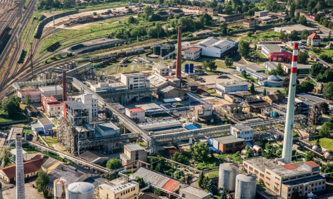 Kolínská Draslovka, jeden z největších výrobců kyanidu sodného ve světě, dnes investuje hlavně do moderních technologií. Foto: poskytnuto společností Draslovka