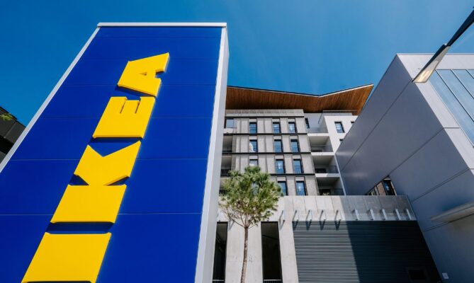 Řetězec IKEA postupně začleňuje do své nabídky prodej energií a všeho možné, co souvisí s energetickou soběstačností domácností. Foto: poskytnuto společností IKEA