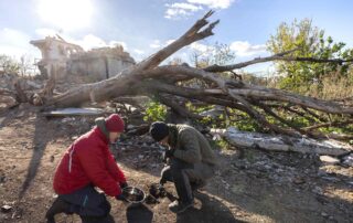 Spolek Arnika působí na Ukrajině od roku 2017, po vypuknutí války se začal zabývat environmentálními dopady bojů. Foto: Majda Slámová