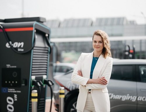 Ve výstavbě hubů pro elektroauta nemůžeme zpomalit, říká šéfka dobíjecí infrastruktury E.ON