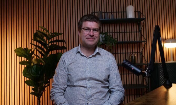 Petr Holub, expert na dekarbonizaci a bývalý vrchní ředitel sekce na ochranu klimatu na ministerstvu životního prostředí Petr Holub. Foto:Tereza Koudelová, Ekonews