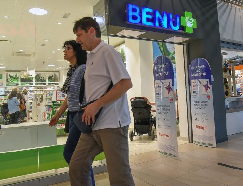 Cílem skupiny Phoenix je snížení emisí o 42 procent do roku 2030, uvádí majitel sítě lékáren Benu