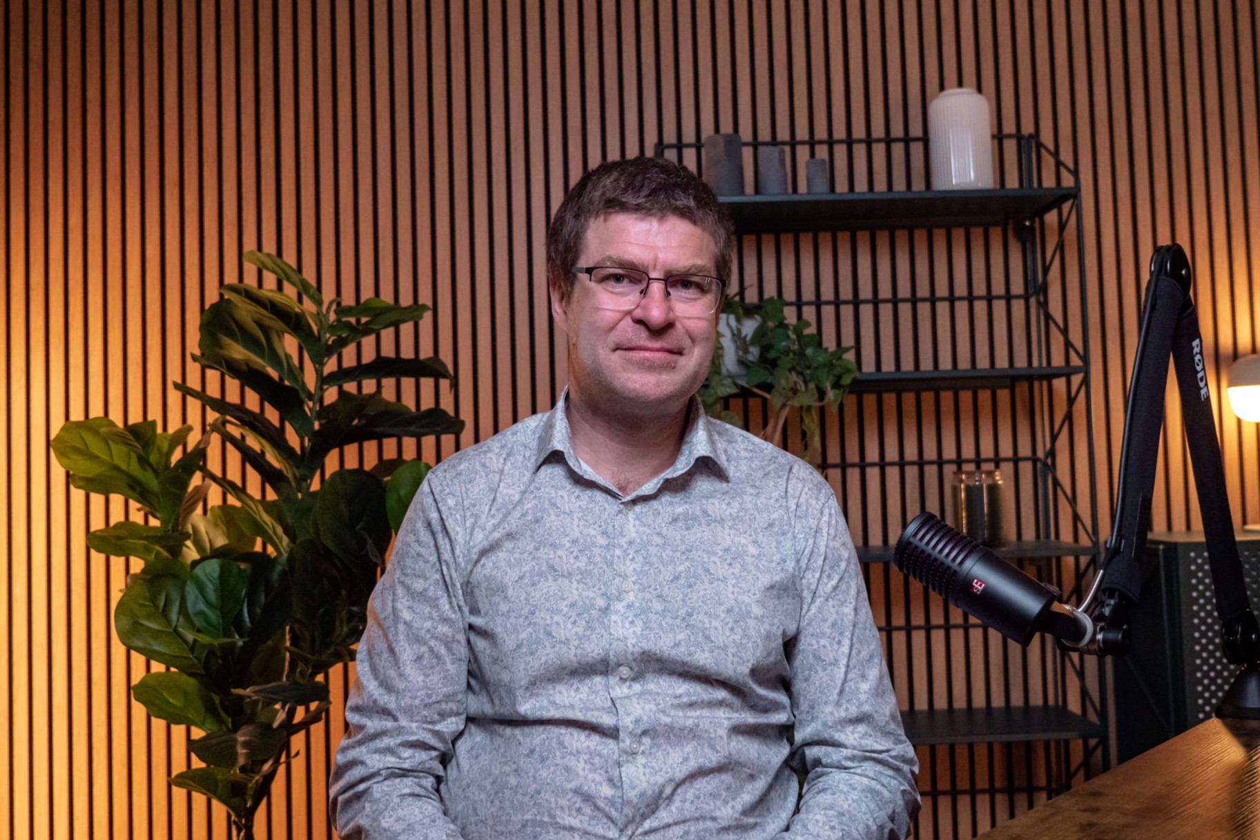 Petr Holub, expert na dekarbonizaci a bývalý vrchní ředitel sekce na ochranu klimatu na ministerstvu životního prostředí Petr Holub. Foto: Tereza Koudelová, Ekonews
