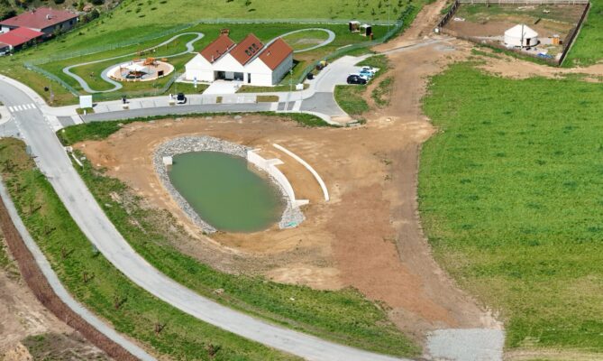 Vohančice nedaleko Brna letos soutěží s jedinečným přístupem k zadržování vody v krajině v soutěži inovací Soběstačná Obec 2100. Foto: Svazem místních samospráv ČR