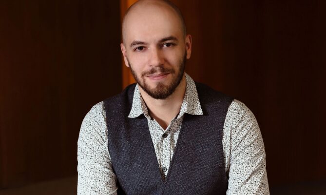 „Našli jsme na našich devíti- i devatenáctipatrových budovách na Slovensku desítky různých druhů hmyzu, včetně chráněného tesaříka alpského,“ říká obchodní ředitel Corwinu Igor Bubeník. Foto: poskytnuto společností Corwin